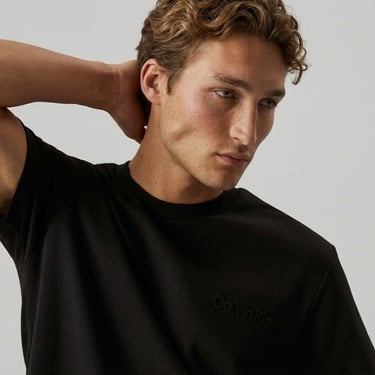  Calvin Klein Embossed Logo Erkek Siyah T-Shirt
