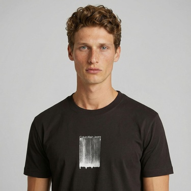  Calvin Klein Brush Stroke Graphic Erkek Siyah T-Shirt