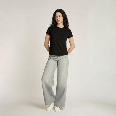  Calvin Klein Slim Kadın Siyah T-Shirt