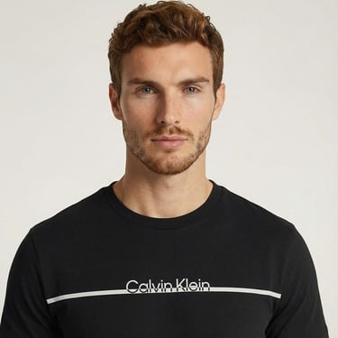  Calvin Klein Split Line Logo Erkek Siyah T-Shirt
