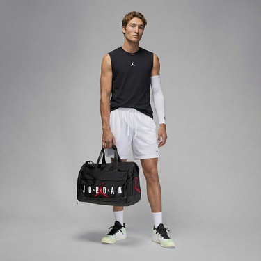  Jordan Dri-Fit Sport Erkek Siyah Kolsuz T-Shirt