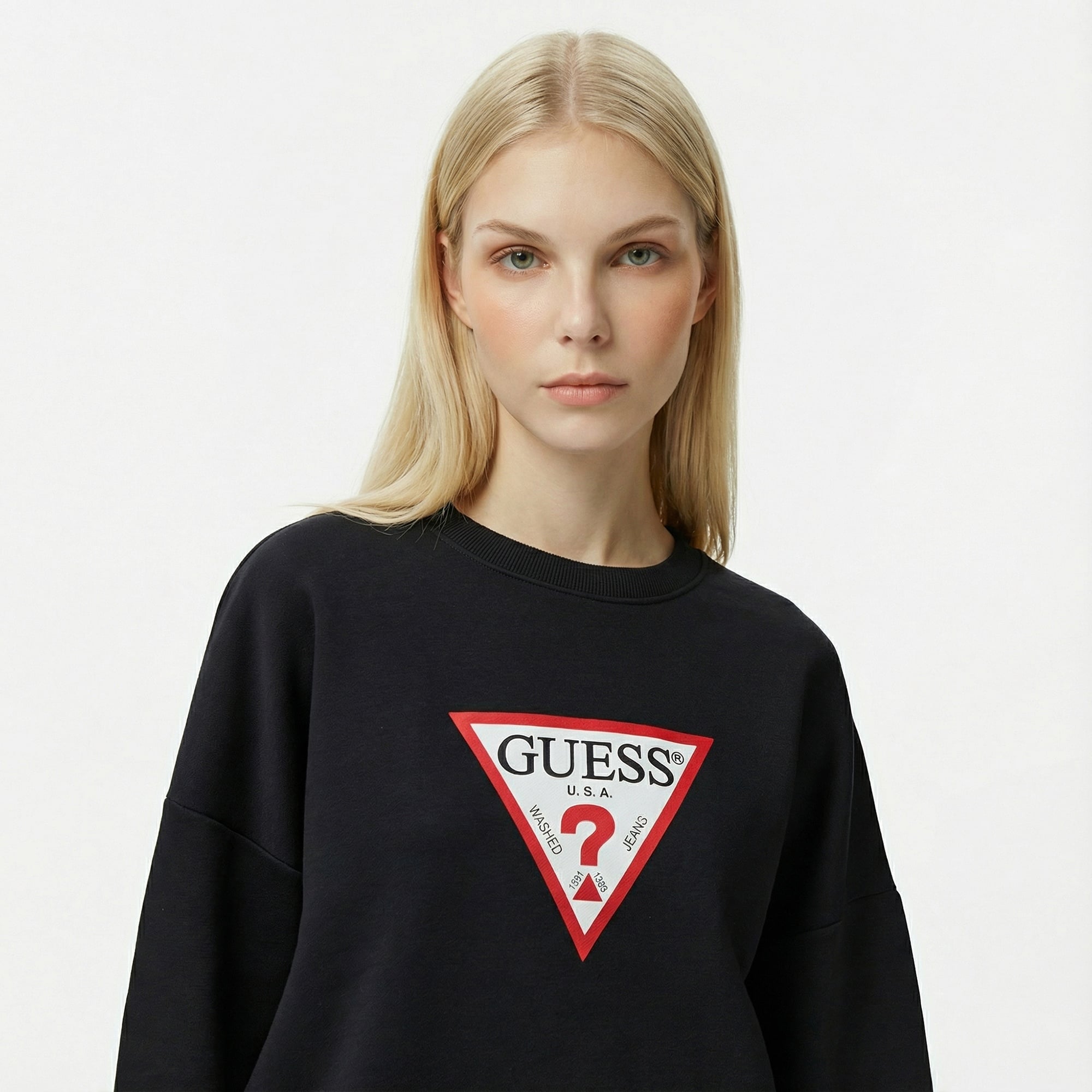 Guess Iconic Tria Kadın Siyah Sweatshirt
