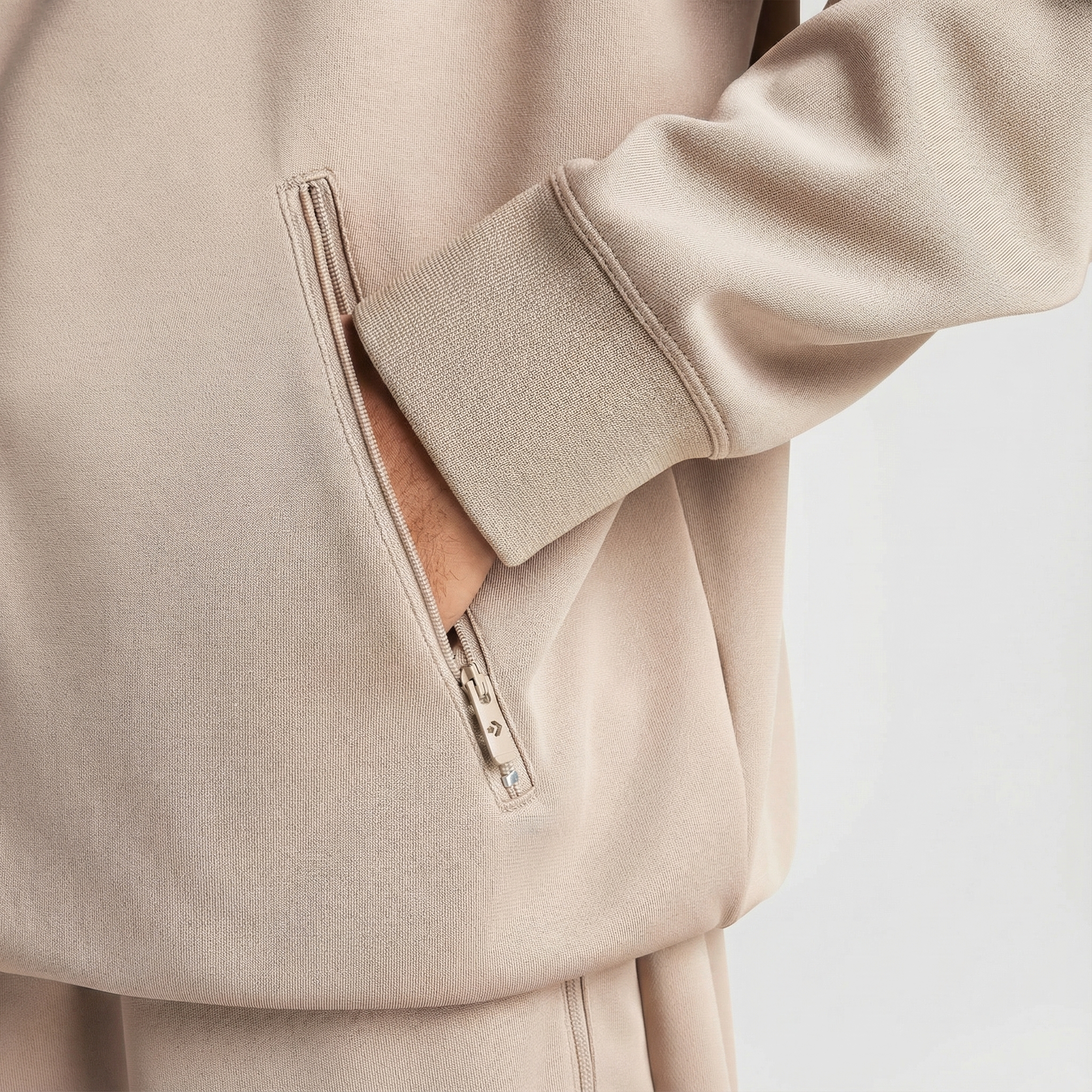  Converse Erkek Grafik Baskılı Bej Eşofman Üstü