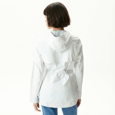  Nautica Kadın Beyaz Yağmurluk