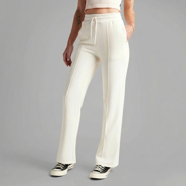  Converse Kadın Beyaz Eşofman Altı