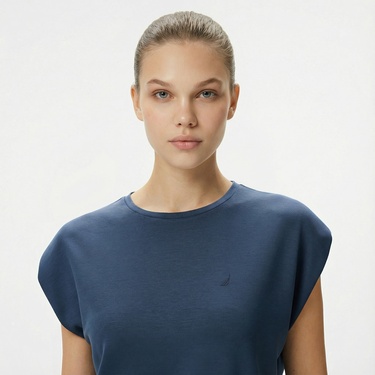  Nautica Kadın Lacivert Regular Fit T-Shirt