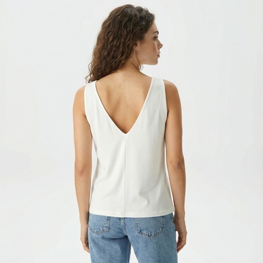  Nautica Kadın Beyaz Relaxed Fit V Yaka T-Shirt