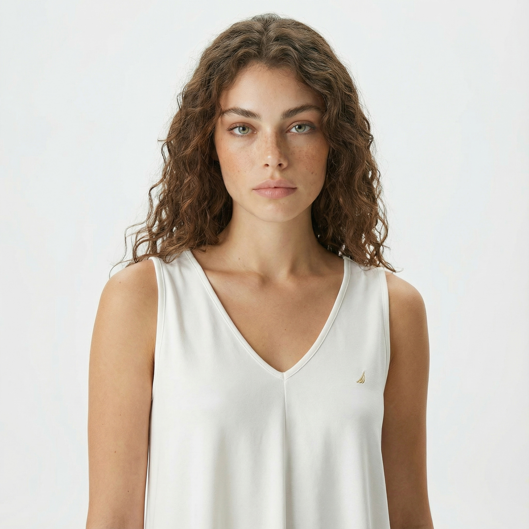  Nautica Kadın Beyaz Relaxed Fit V Yaka T-Shirt