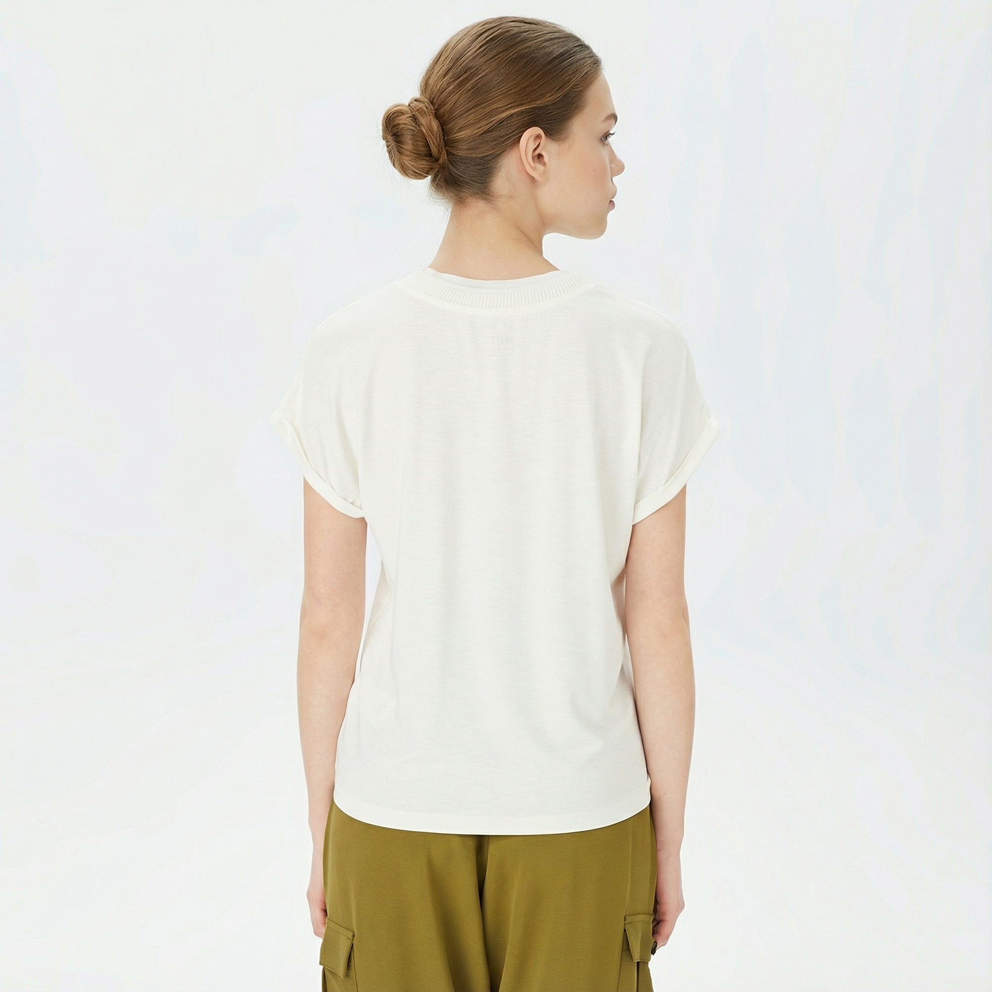  Nautica Kadın Beyaz Relaxed Fit T-Shirt