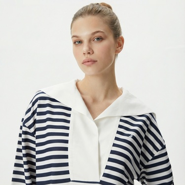  Nautica Kadın Lacivert Relaxed Fit Dik Yaka Çizgili Sweatshirt