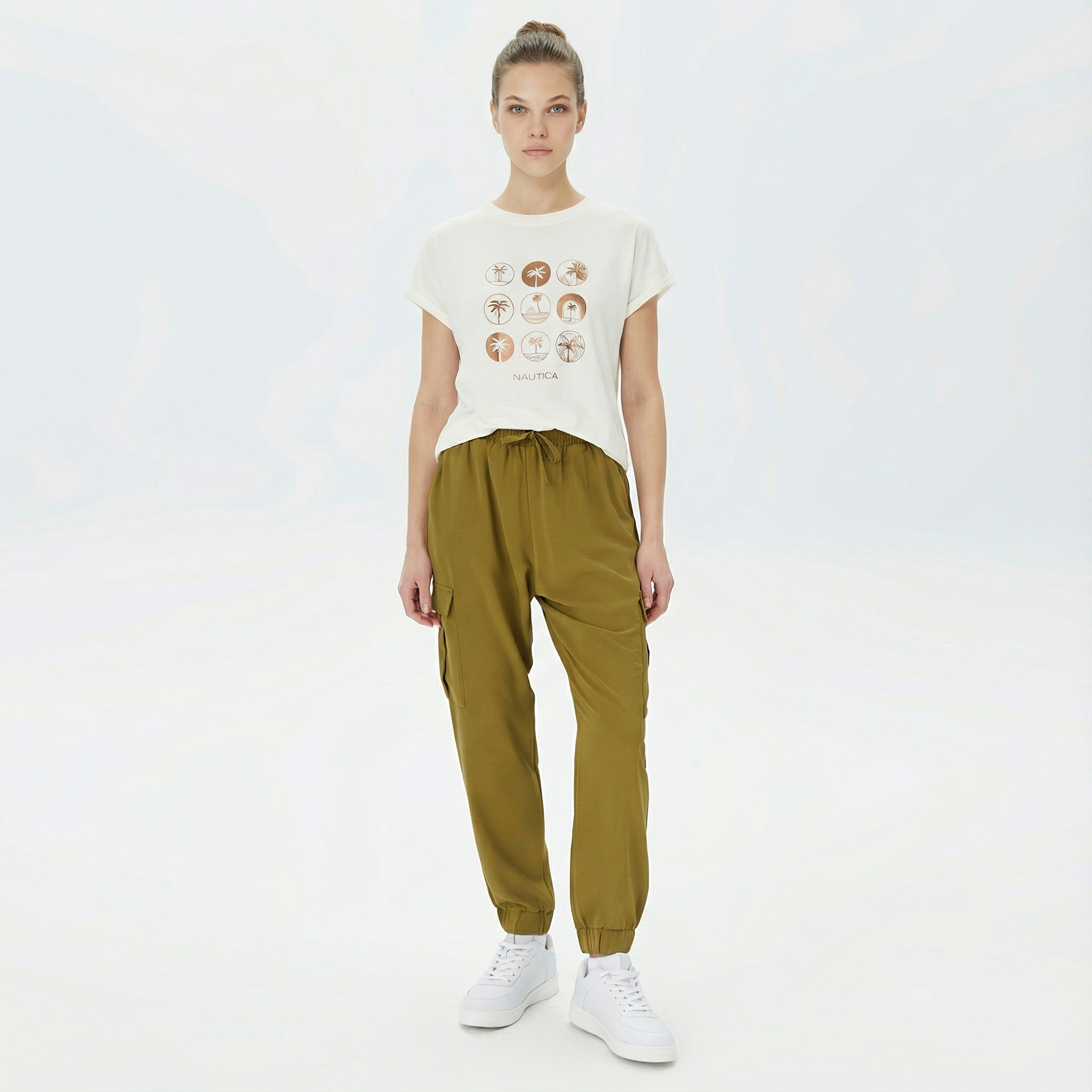  Nautica Kadın Beyaz Relaxed Fit T-Shirt