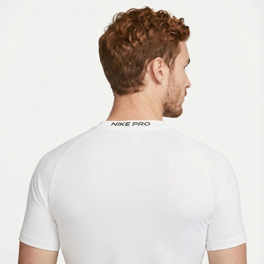  Nike Pro Dri-Fit Erkek Beyaz T-Shirt