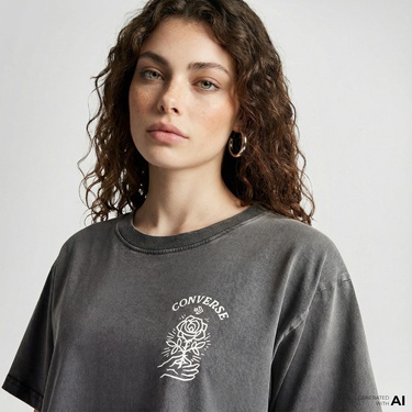  Converse Kadın Siyah T-Shirt