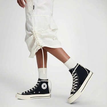  Converse Classic Kadın Beyaz Etek