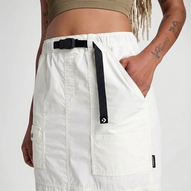  Converse Classic Kadın Beyaz Etek