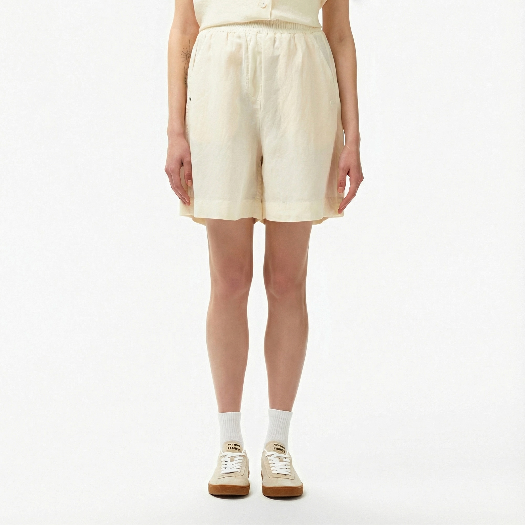 Lacoste Kadın Regular Fit Beyaz Bermuda Şort