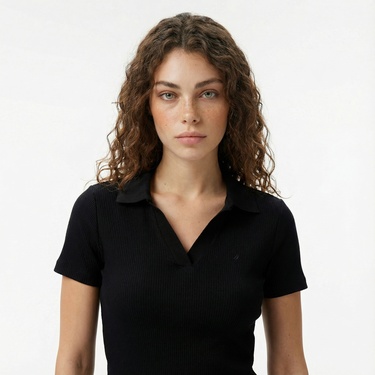  Nautica Kadın Siyah Slim Fit Polo Yaka T-Shirt