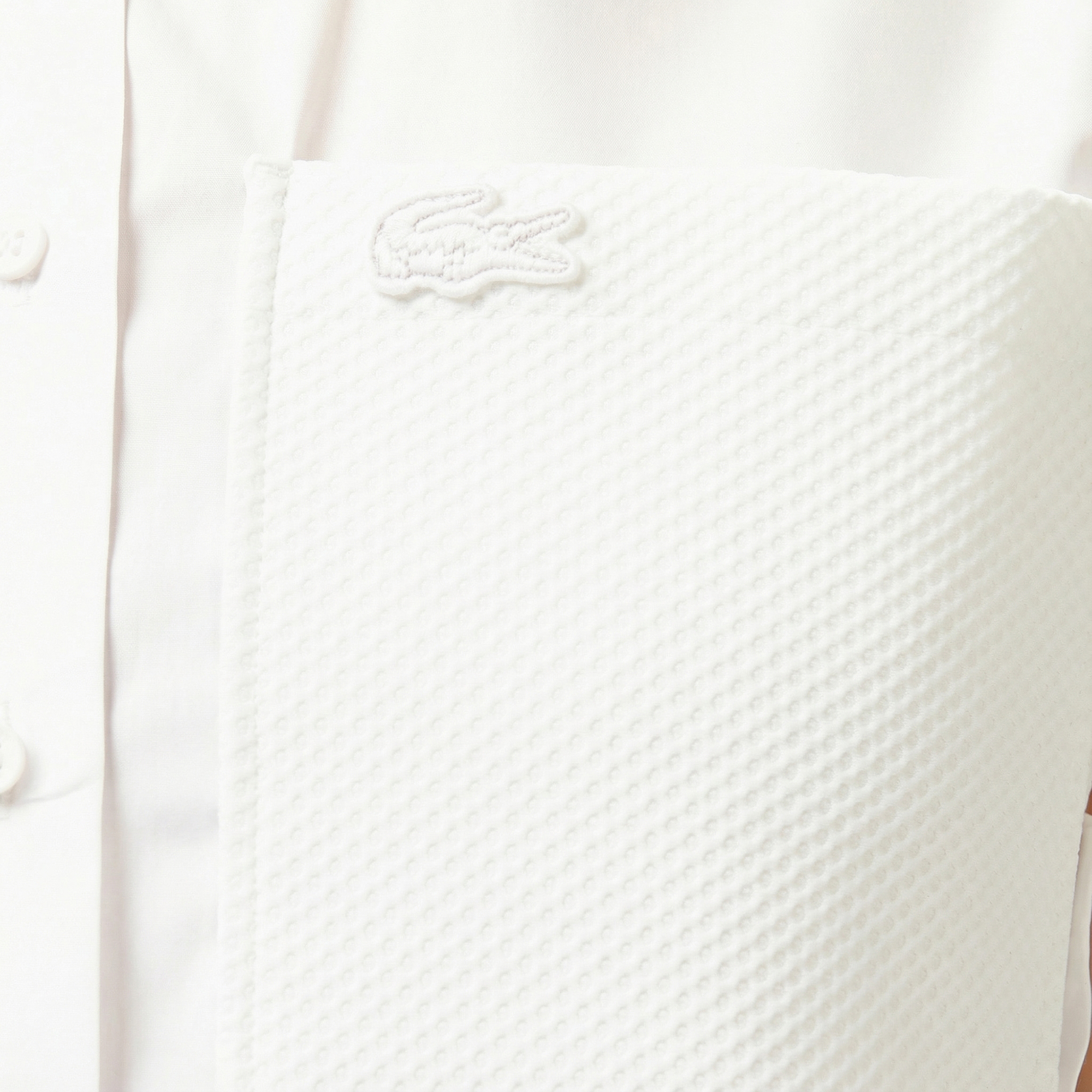  Lacoste Kadın Regular Fit Kolsuz Beyaz Gömlek