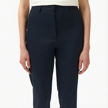  Lacoste Kadın Regular Fit Lacivert Pantolon