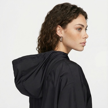  Nike Sportswear Classic Woven Kadın Siyah Ceket