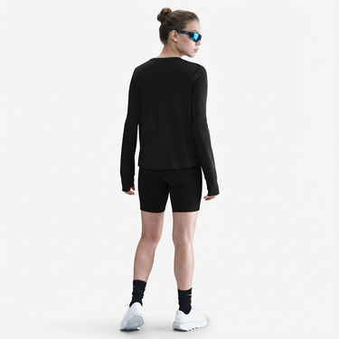  Nike One Classic Dri-Fit Kadın Siyah T-Shirt