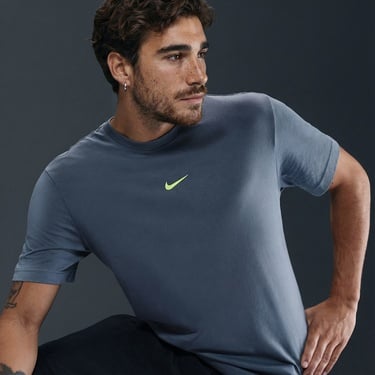  Nike Sportswear Erkek Mavi T-Shirt