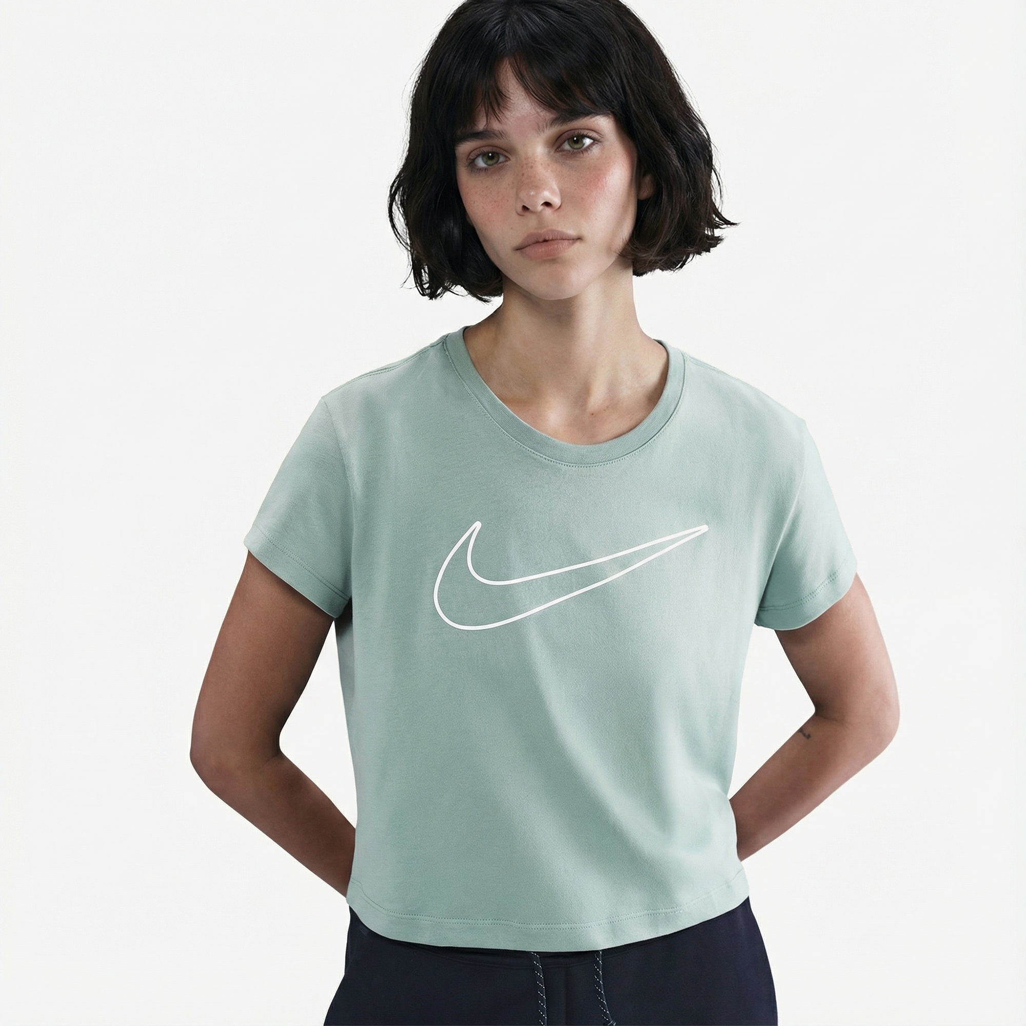 Nike Sportswear Club Kadın Yeşil T-Shirt