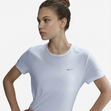  Nike Tempo Dri-Fit Kadın Beyaz T-Shirt