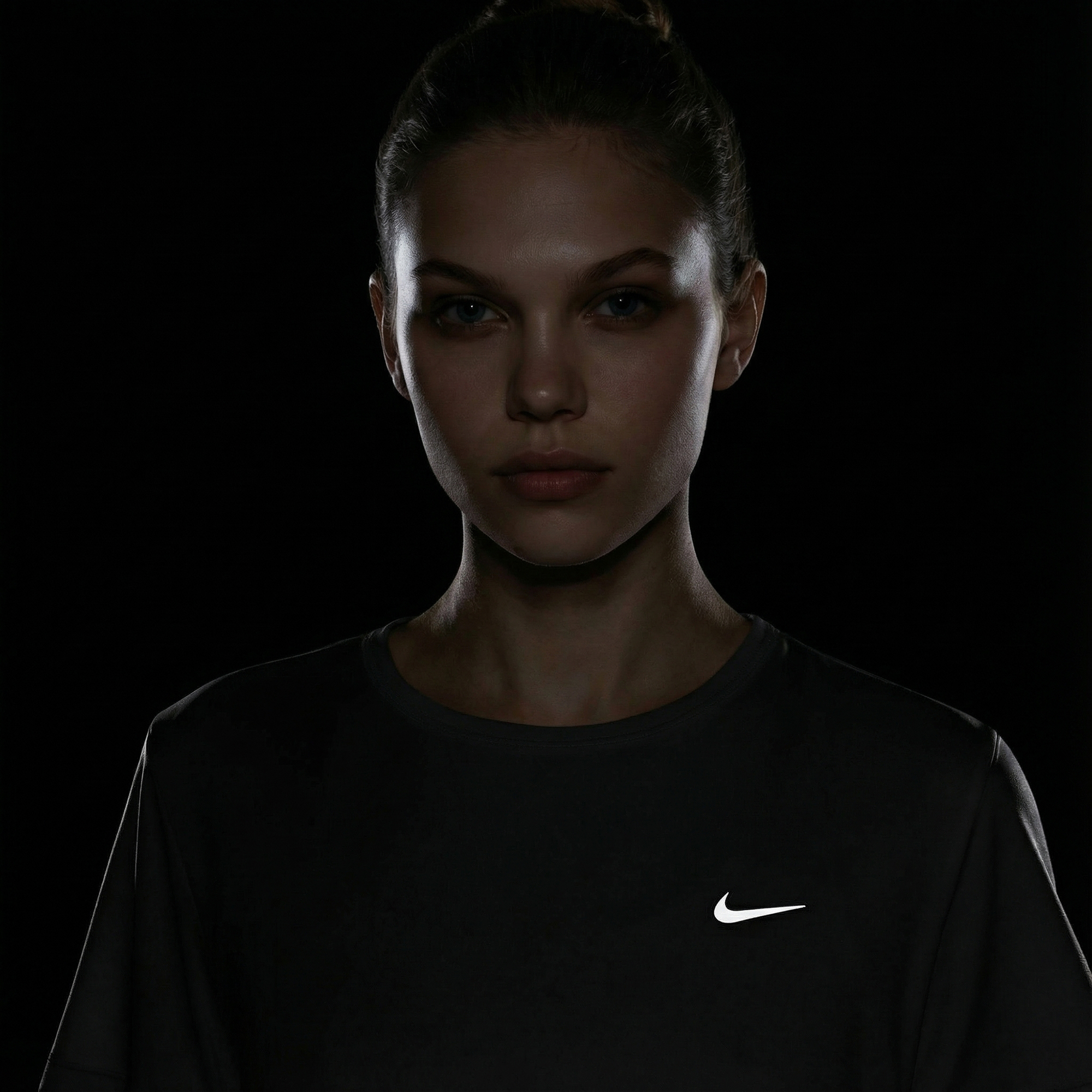  Nike Tempo Dri-Fit Kadın Beyaz T-Shirt