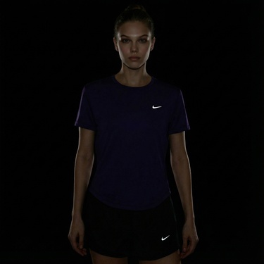  Nike Tempo Dri-Fit Kadın Mor T-Shirt