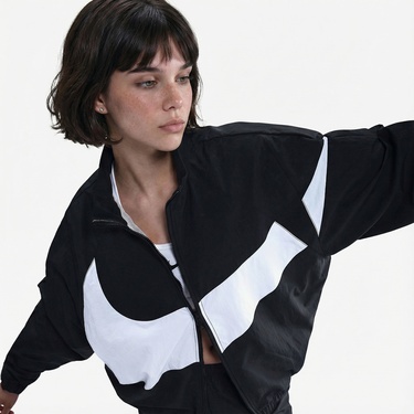  Nike Sportswear Logo Kadın Siyah Ceket