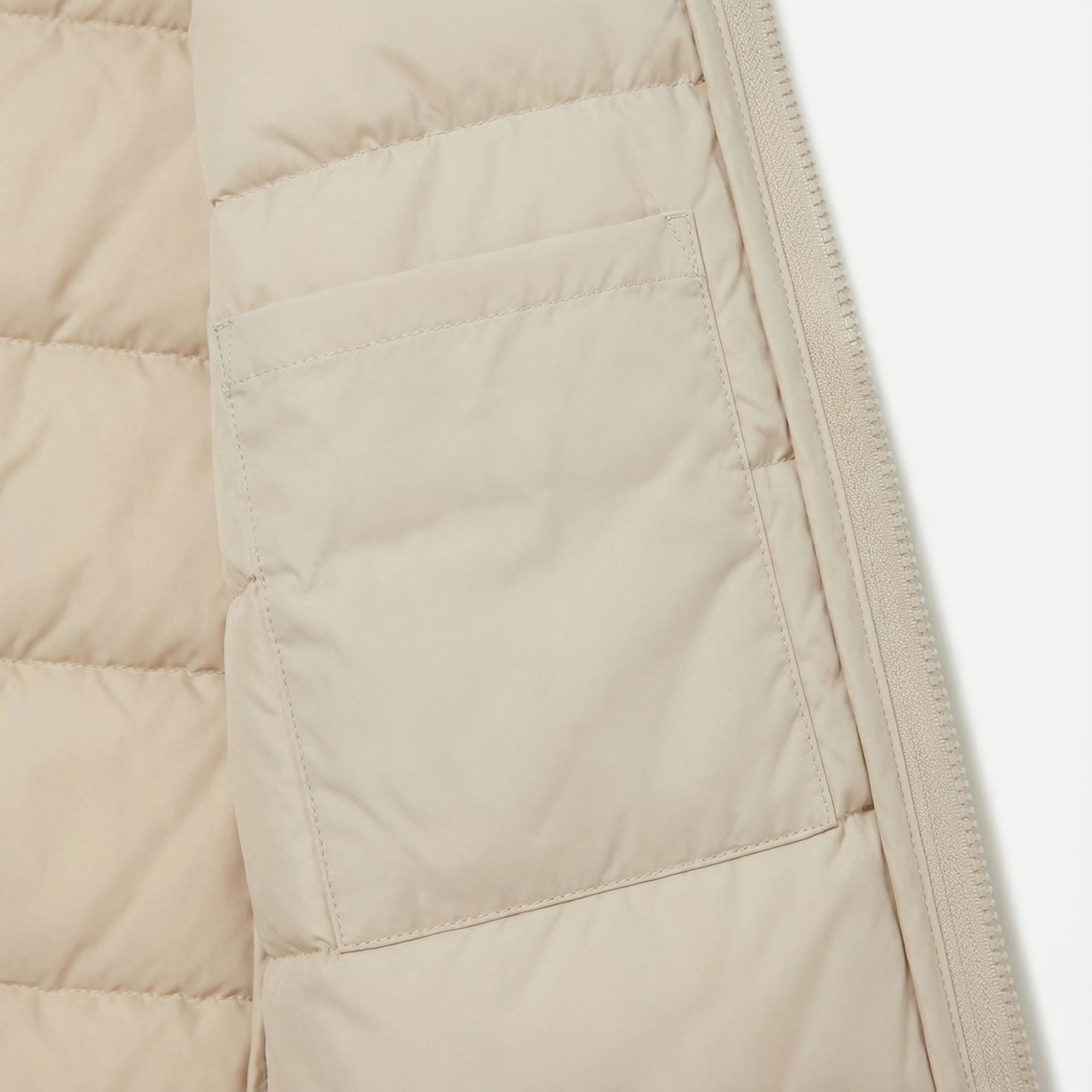 Lacoste Kadın Relaxed Fit Kapüşonlu Krem Şişme Mont