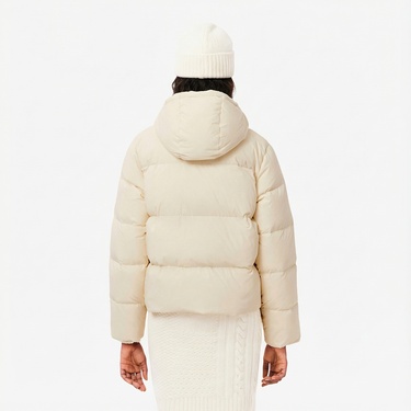  Lacoste Kadın Relaxed Fit Kapüşonlu Krem Şişme Mont