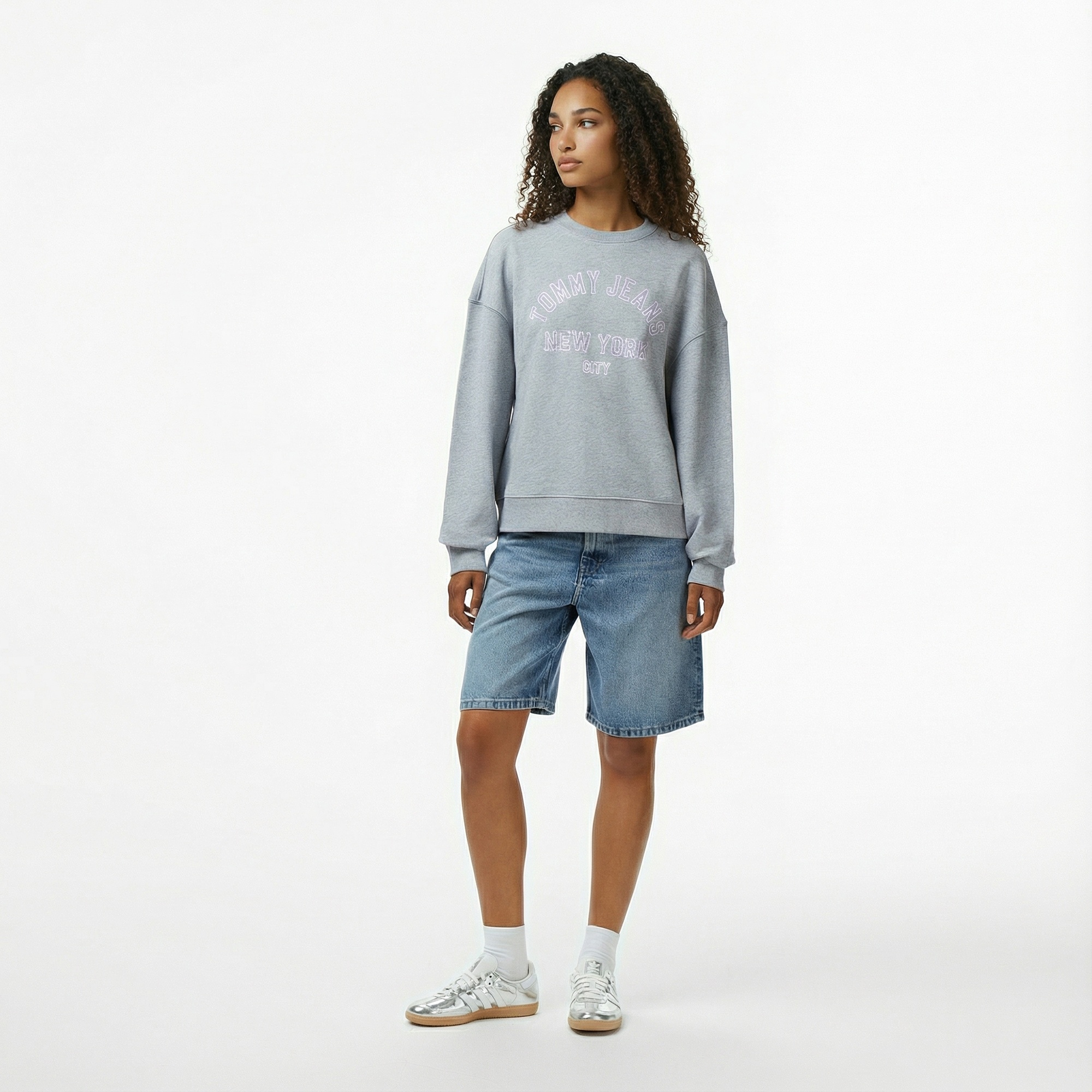 Tommy Jeans Varsity Overdye Kadın Gri Sweatshirt