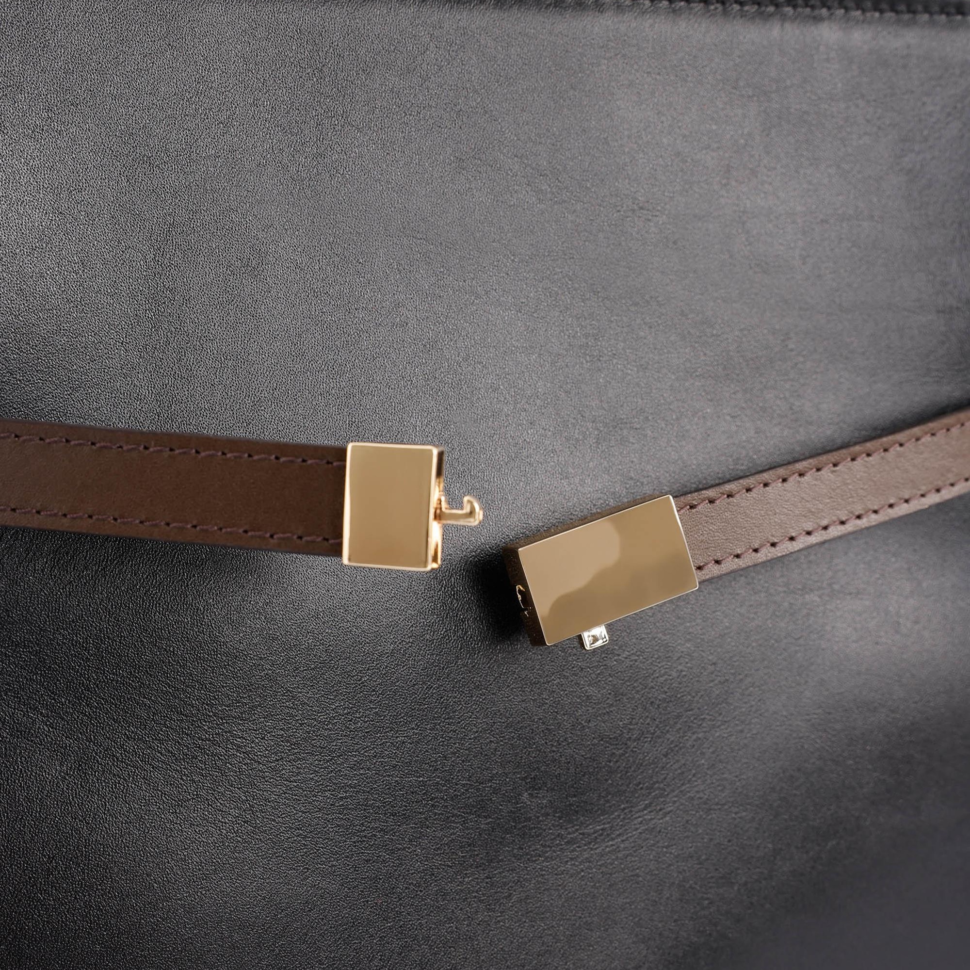 YARGICI Kemer Detaylı Deri Omuz Çantası