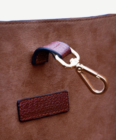  YARGICI Alcantara Astarlı Deri Omuz Çantası