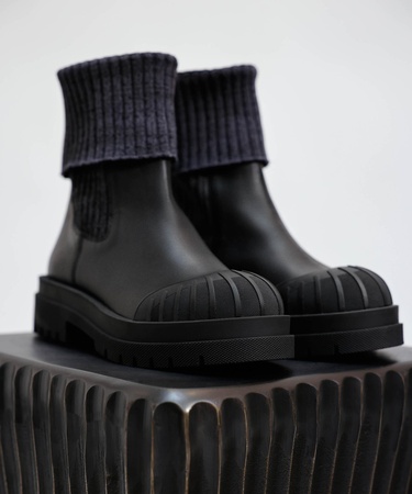  YARGICI Bileği Triko Detaylı Deri Bot