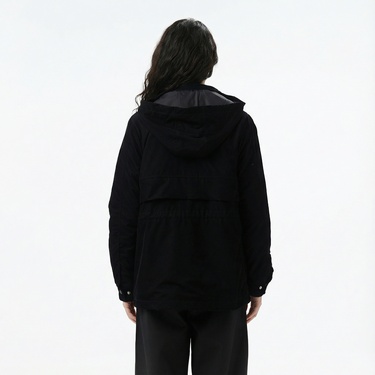  Lacoste Kadın Kapüşonlu Siyah Mont