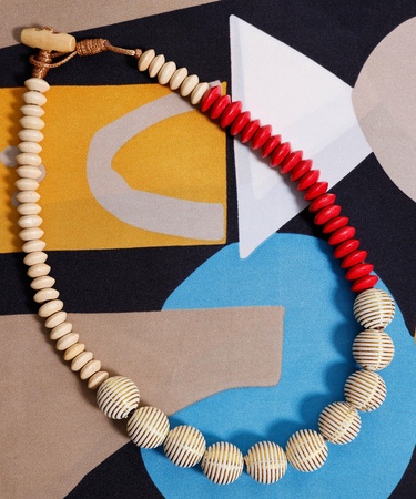  YARGICI Yuvarlak Formlu Uzun Kolye