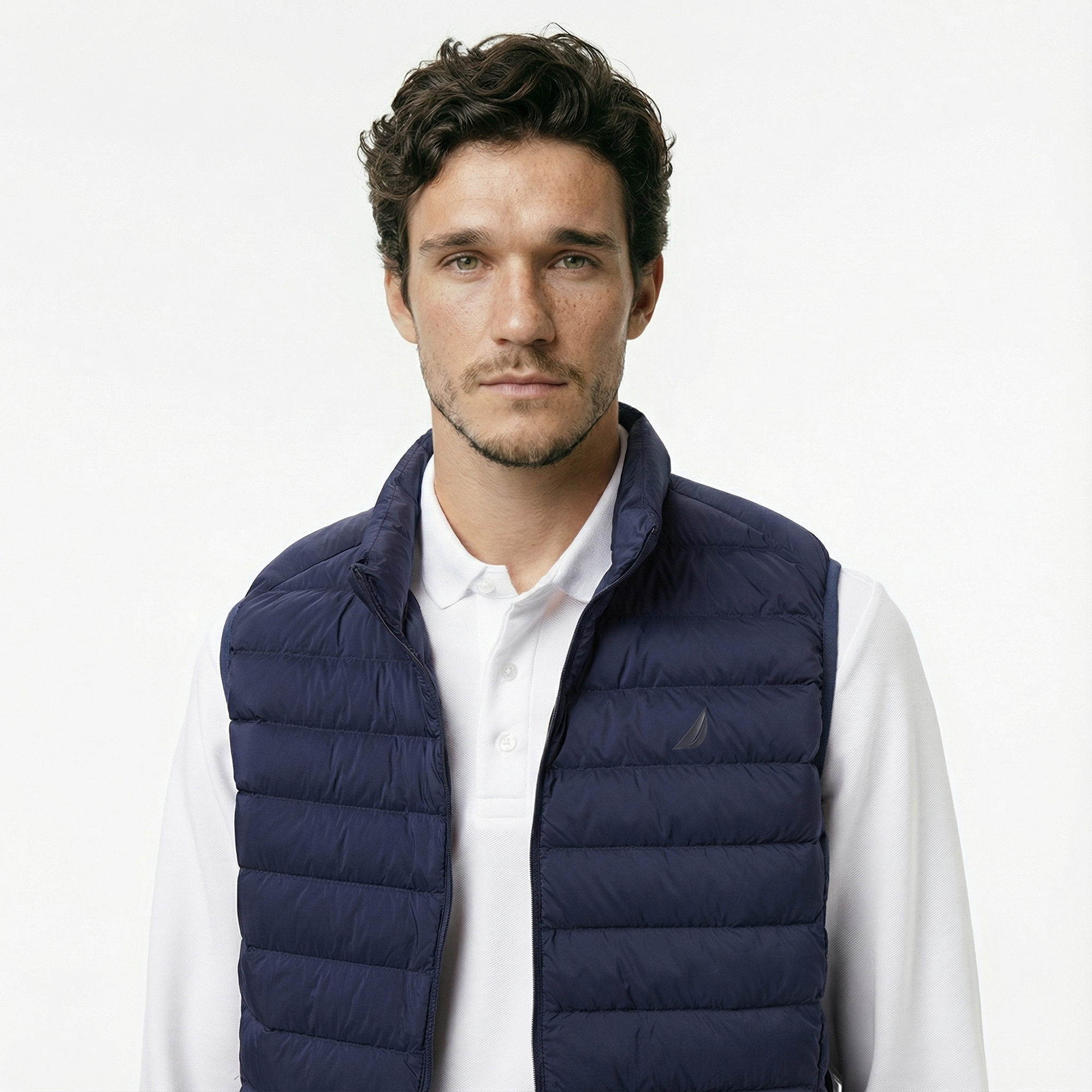  Nautica Erkek Lacivert Su İtici Özellikli Yelek