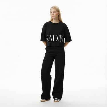  Calvin Klein Cropped Graphic Kadın Siyah Crop T-Shirt