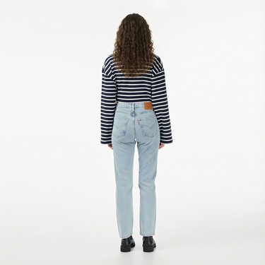  Levi's 724 High Rise Straight Kadın Mavi Jean