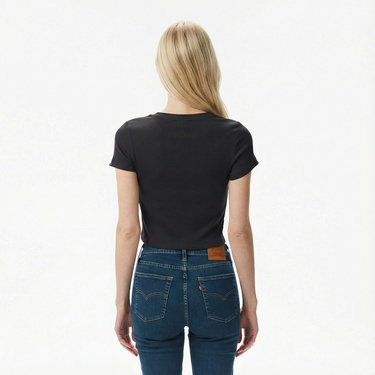  Levi's Essential Sporty Caviar Kadın Siyah Crop T-Shirt