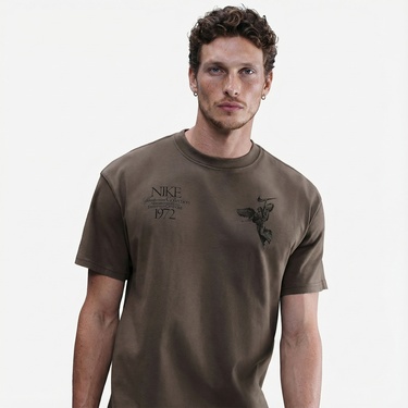  Nike Sportswear M90 Wings Victory Erkek Kahverengi T-Shirt