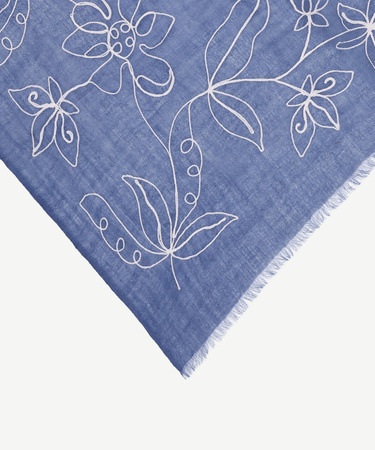  YARGICI Çiçek Nakışlı Yün Şal