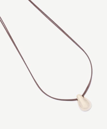  YARGICI Metal Uç Detaylı Uzun Kolye