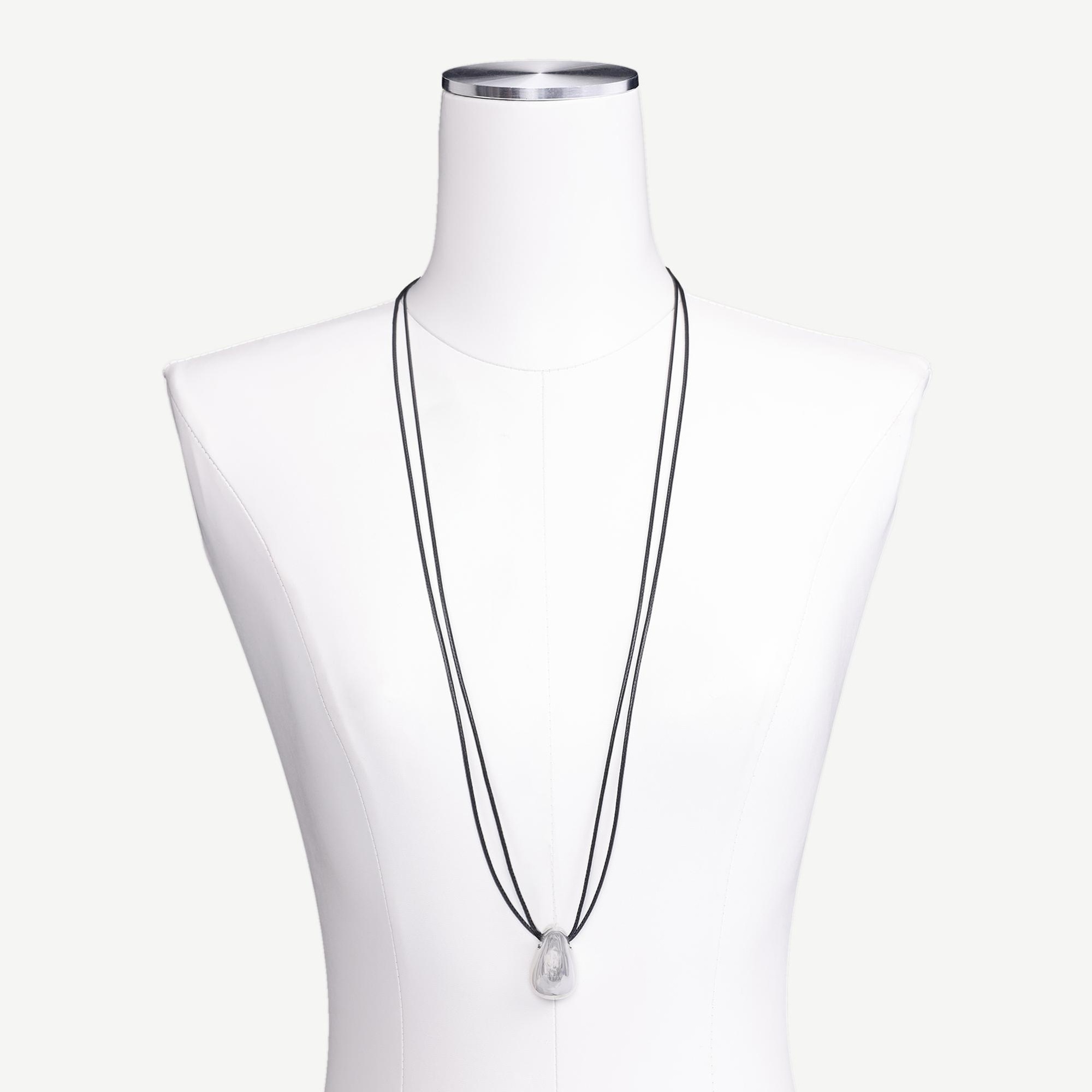 YARGICI Metal Uç Detaylı Uzun Kolye