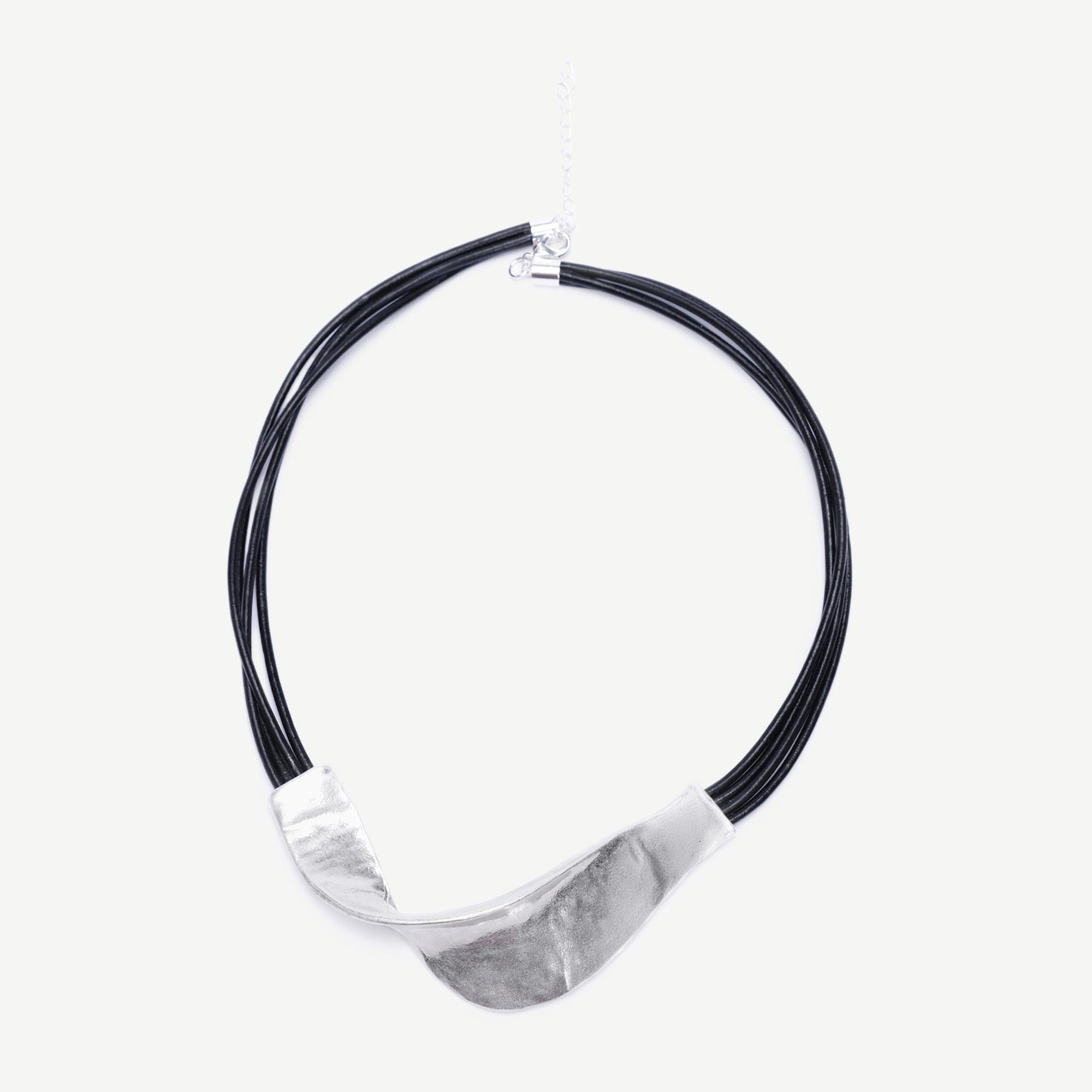 YARGICI Metal Uç Detaylı Kolye