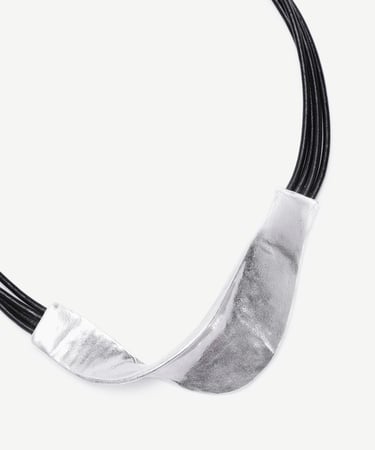  YARGICI Metal Uç Detaylı Kolye