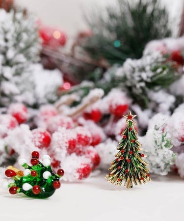  YARGICI Çam Ağacı Figürlü Broş